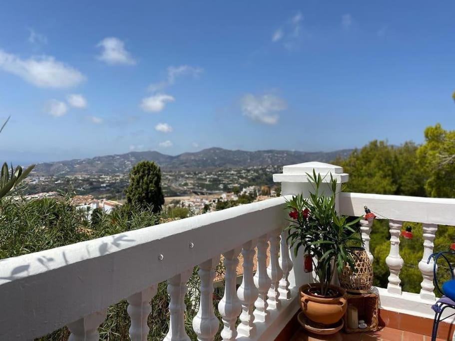 Precioso Apartamento Mandarinos Con Vistas Al Mar Nerja Dış mekan fotoğraf