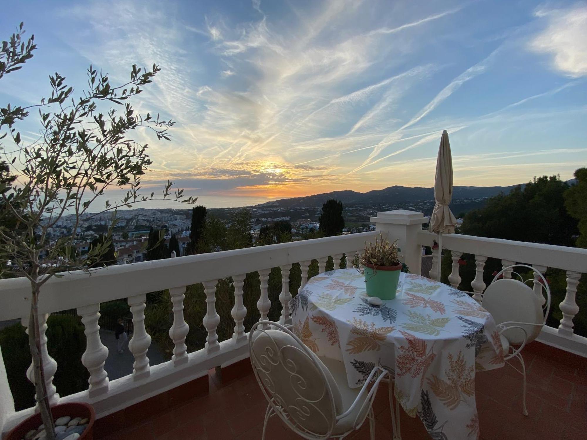 Precioso Apartamento Mandarinos Con Vistas Al Mar Nerja Dış mekan fotoğraf